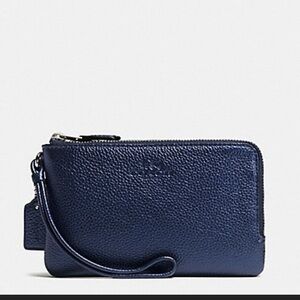 Coach Double Corner zip wristlet Metallic Midnight Blue Pebble leather F66505